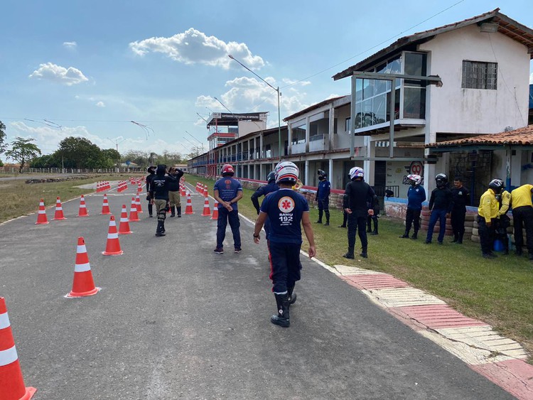 Agentes de trânsito, guardas municipais e SAMU participam de curso de Técnicas Operacionais em Motocicletas
