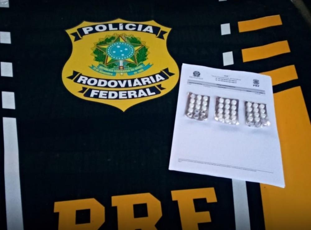 Motorista é preso na BR-010 pela PRF em posse de comprimidos de anfetamina
