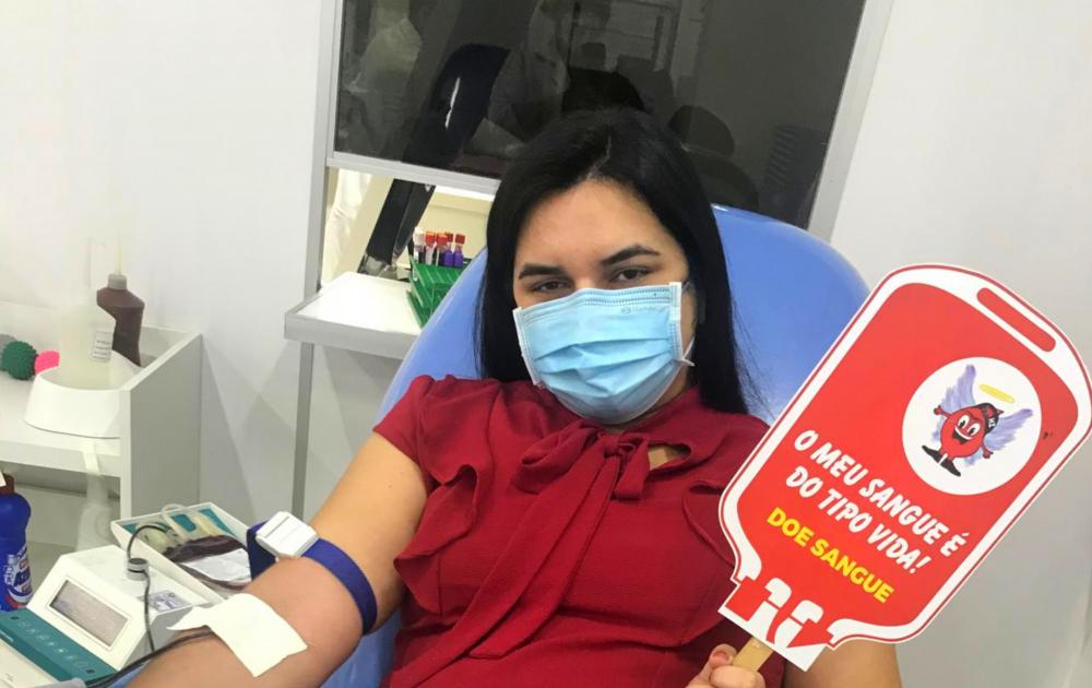 Diretores e conselheiros da ACII doam sangue para o Hemomar de Imperatriz