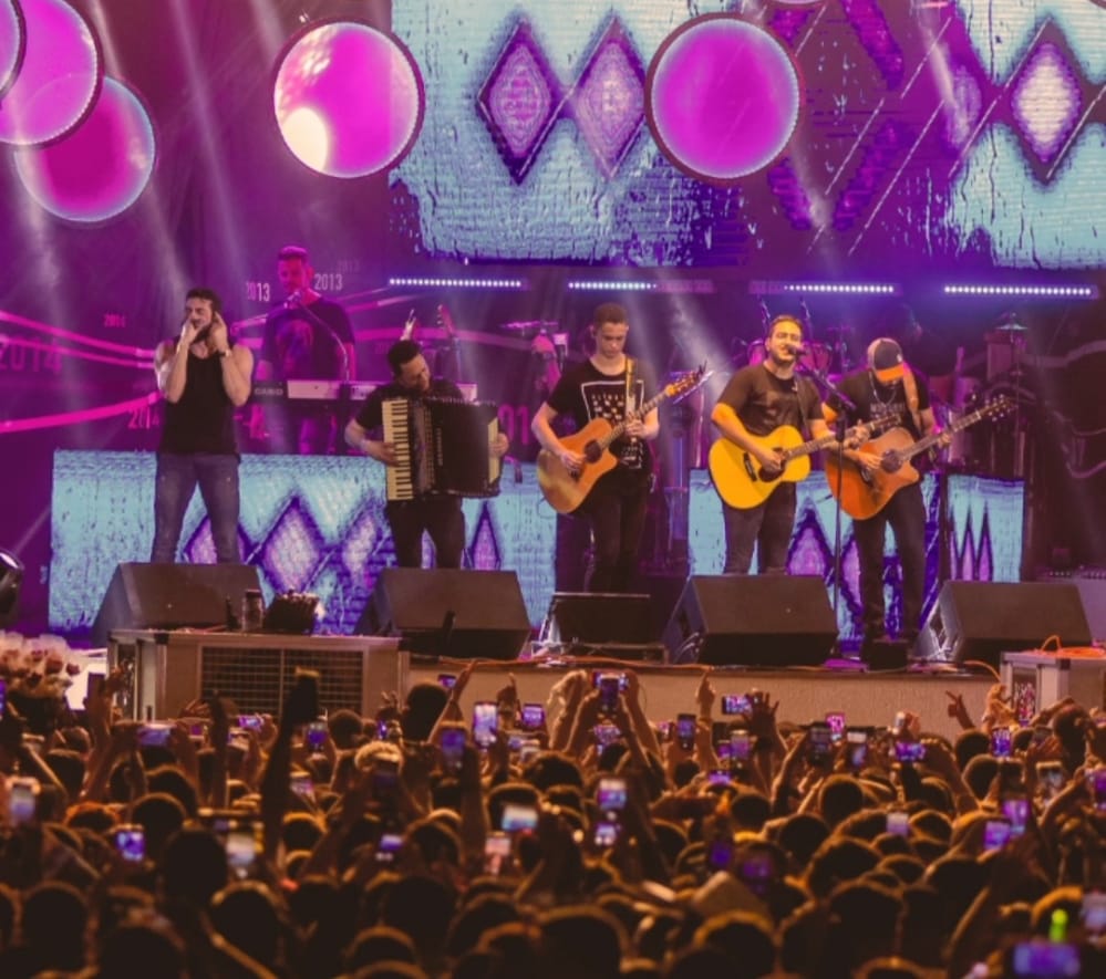 Show de Henrique e Juliano é encerrado após tiros serem disparados no Parque de Exposições de Imperatriz