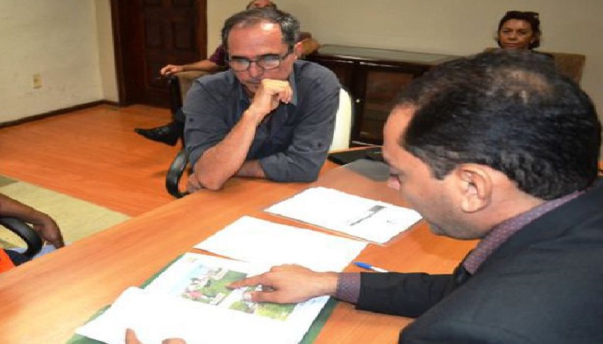 Secretário adjunto do governo Assis Ramos, tem bens bloqueados pela Justiça