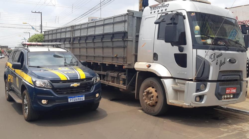 Caminhão furtado no Pará é recuperado pela PRF em Imperatriz