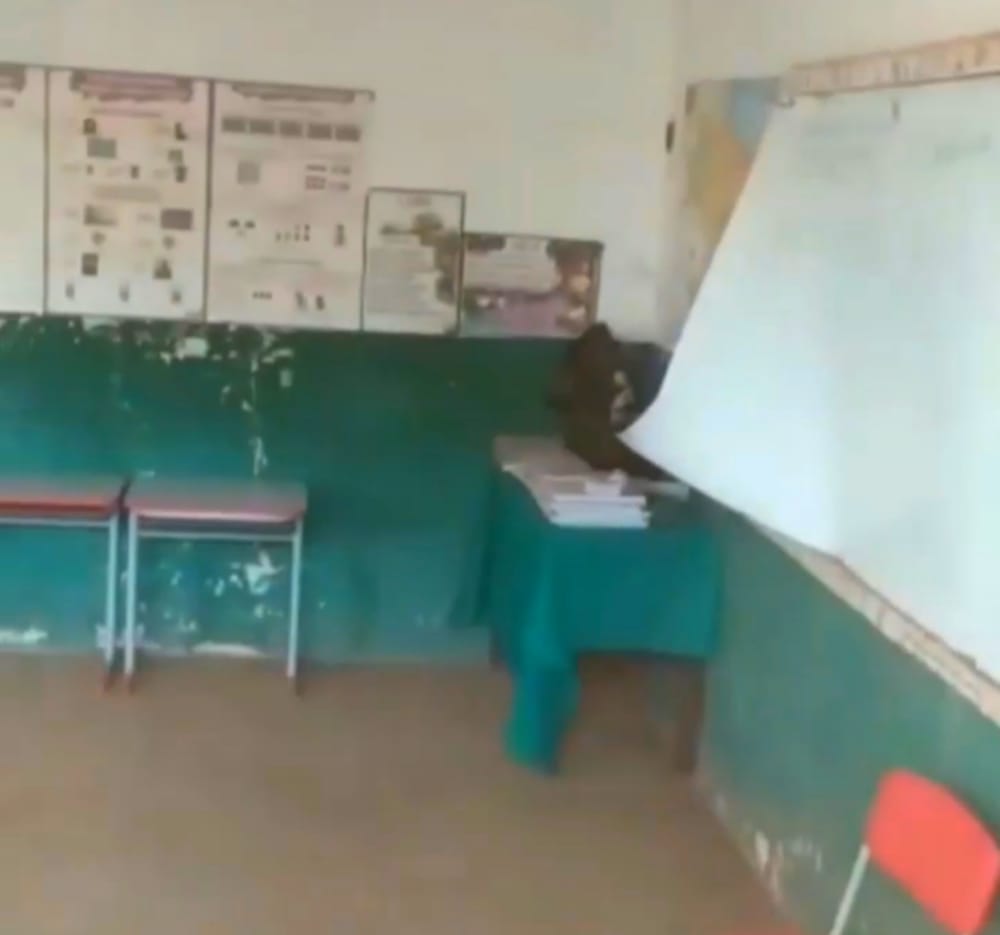 Vídeo denuncia situação precária de escola municipal e do abastecimento de água no Povoado Açaizal