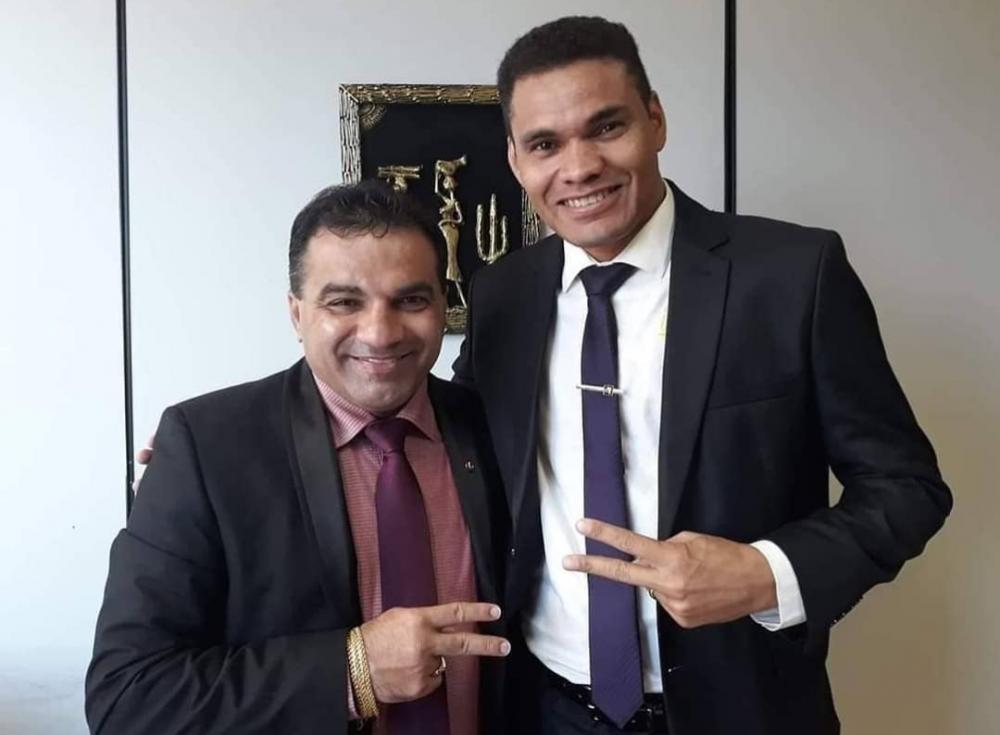 Vereador Alex Silva é acusado por fraudar documentos oficiais da Câmara Municipal