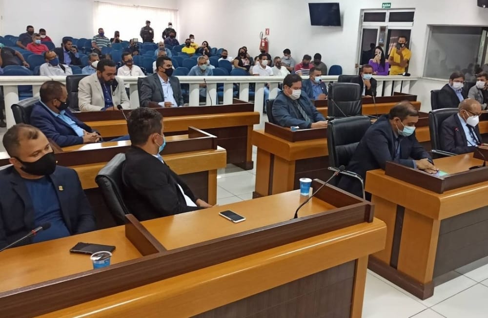 Câmara Municipal decide em votação o não afastamentos dos vereadores Bebé Taxista, Zesiel Ribeiro e Pimentel