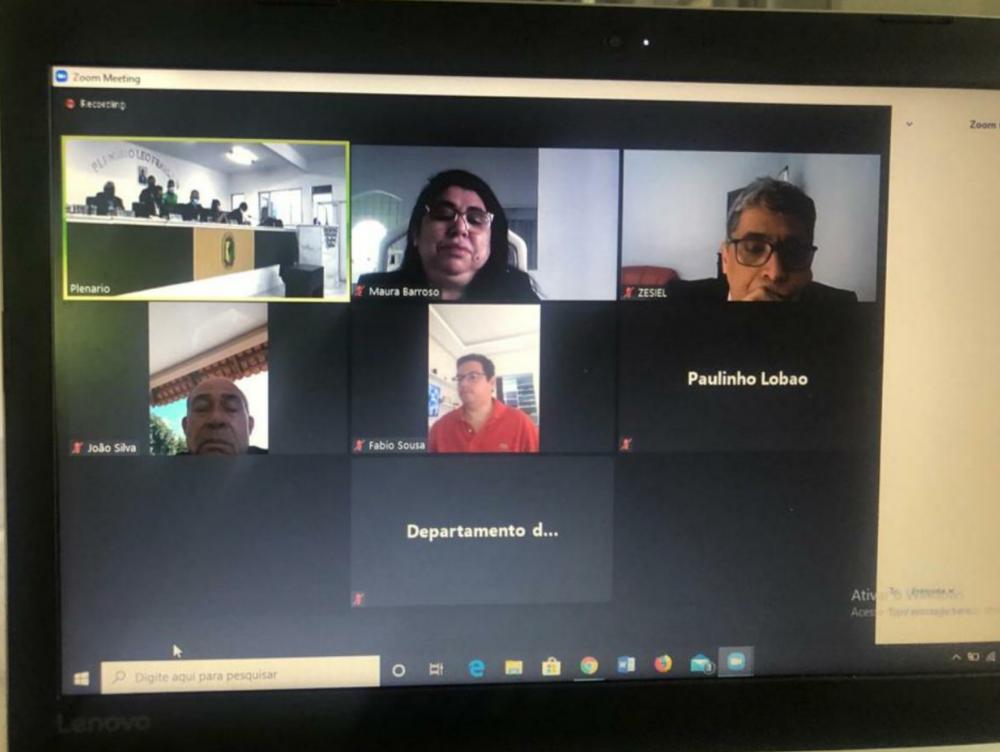 Auxílio municipal de R$ 300 e dispensa de pagamento de energia com consumo até 440 kw/mês é vetado pela prefeitura 