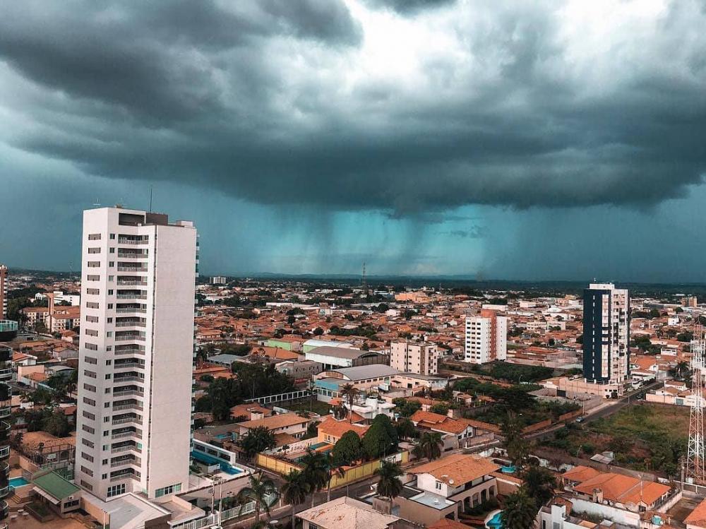 Inmet emite alerta laranja com fortes chuvas para Imperatriz e ventos de até 100 km/h