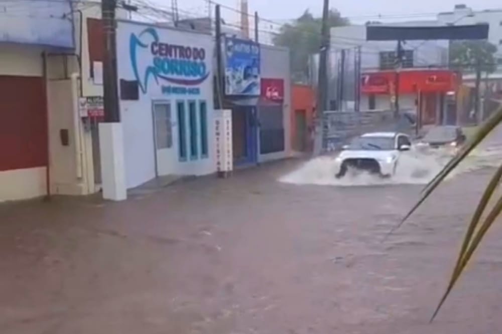 Em seis anos de mandato Assis não apresentou projetos para acabar com alagamentos em Imperatriz