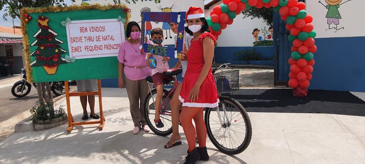 Natal é comemorado nas escolas da rede pública municipal e faz a alegria dos alunos