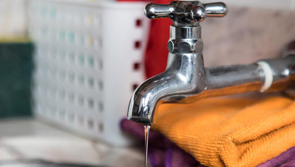 Com parada geral programada somente para amanhã 12, bairros já registram falta d'água nas torneiras