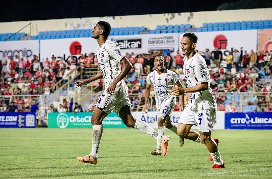 Imperatriz perde invencibilidade para o MAC e ver liderança ficar mais distante