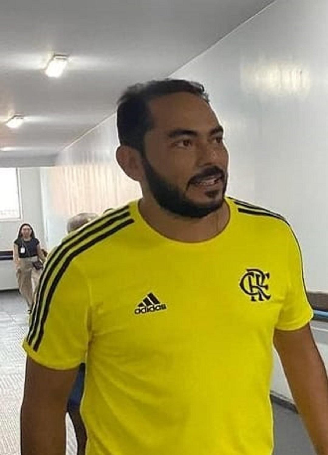 Assis assume em entrevista que não fez carnaval com medo do Judiciário