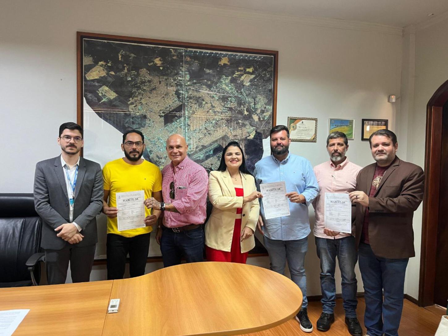 Prefeitura atesta em documento a liberação de entrega das casas do Canto da Serra