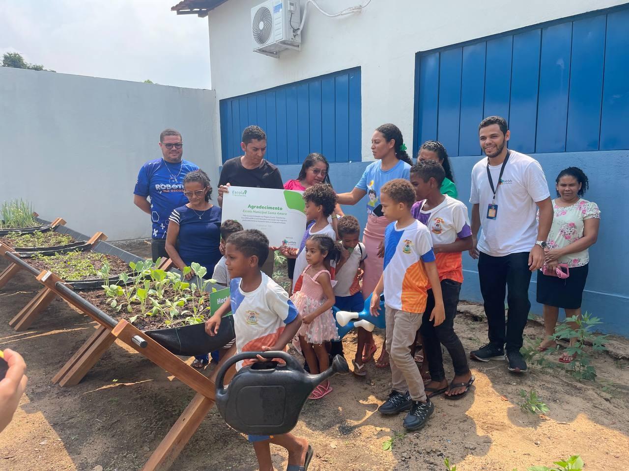 Escola rural de Imperatriz recebe melhorias do projeto 