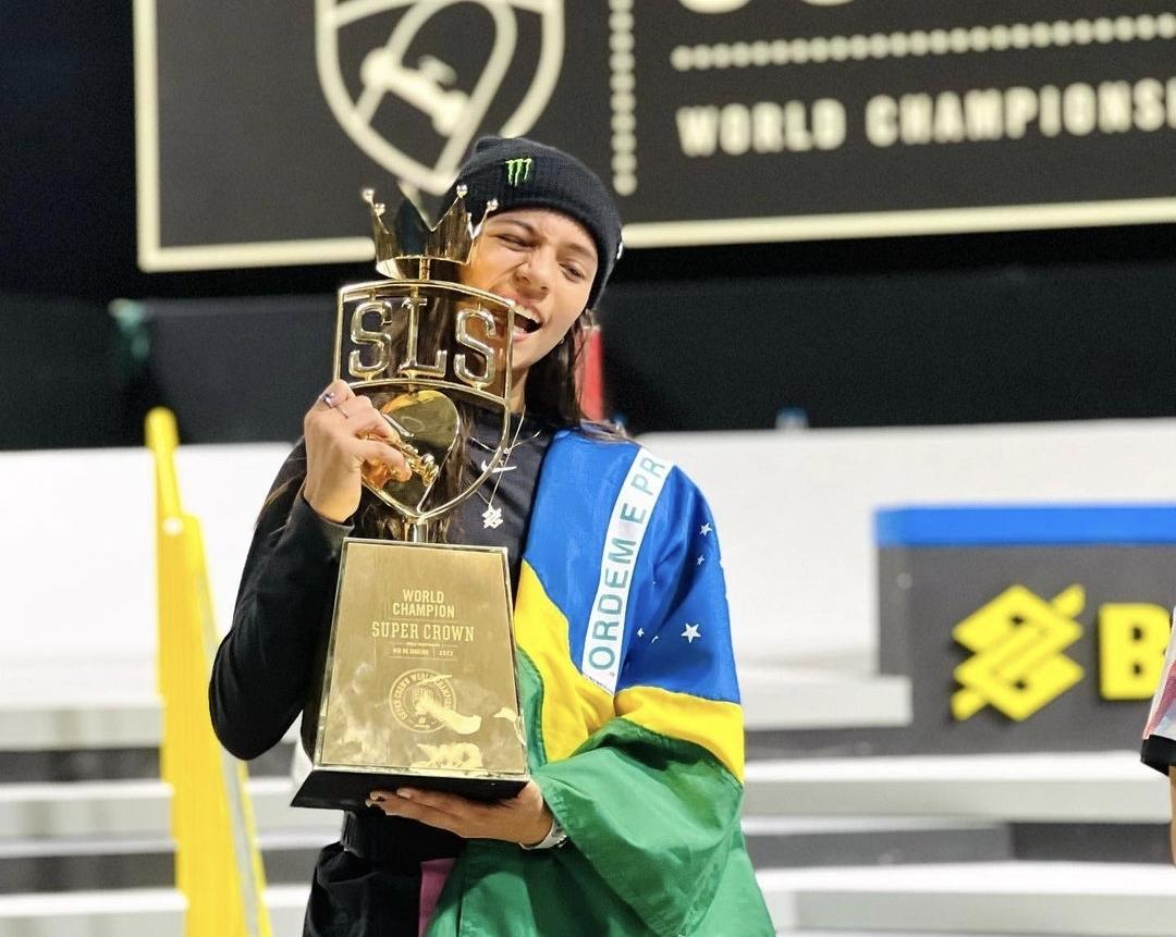 Rayssa Leal chega ao Japão para mais uma etapa da Liga Mundial de Skate