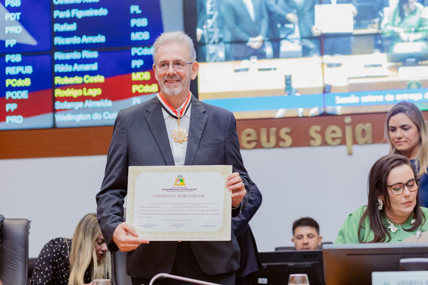Diretor de Operações Industriais da Suzano de Imperatriz recebe Título de Cidadão Maranhense