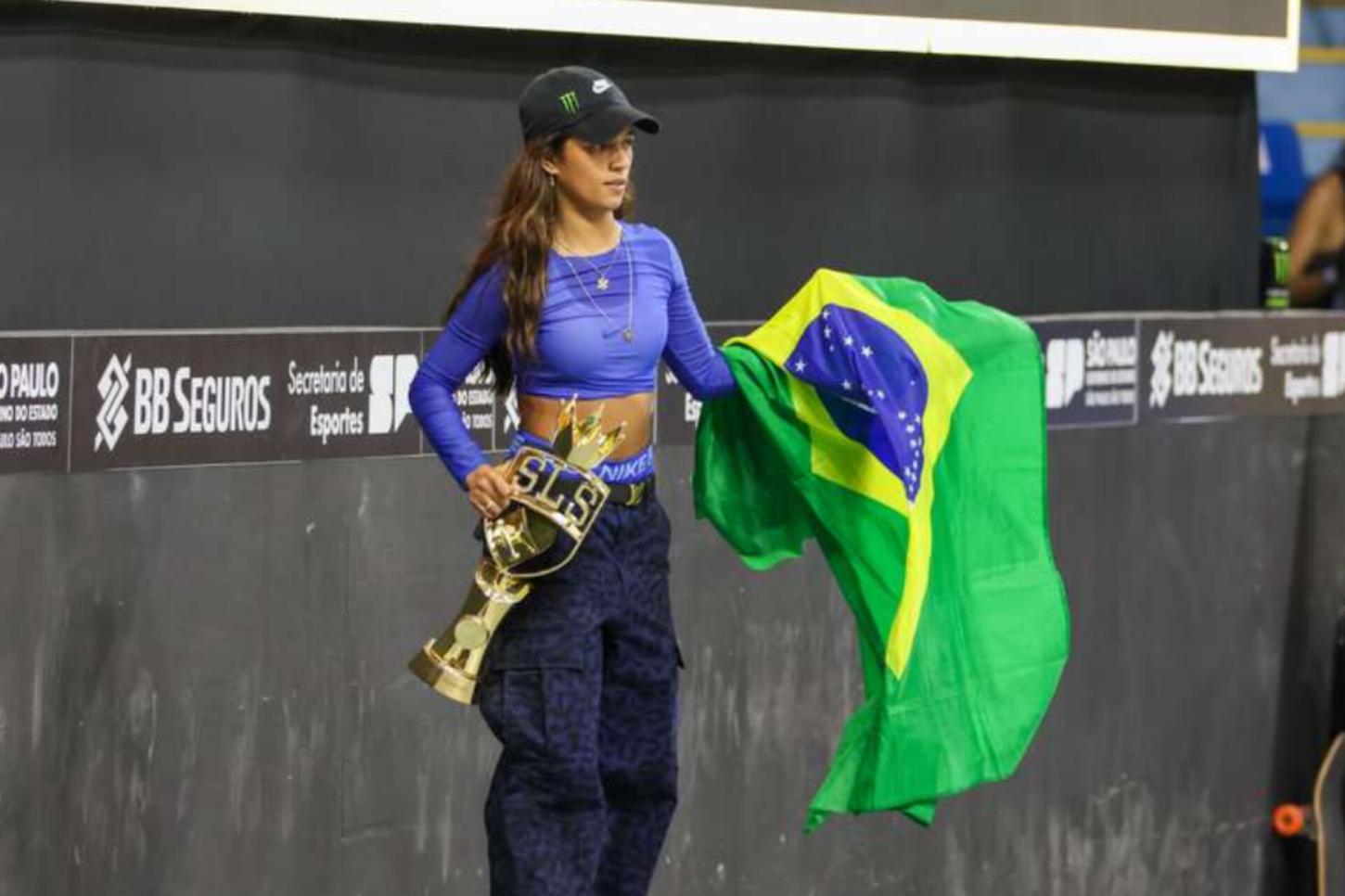 Rayssa Leal fatura R$ 604 mil ao faturar o tricampeonato da SLS de Skate neste domingo 15