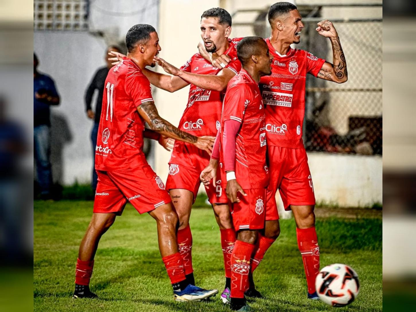 Com dois gols de Papel Imperatriz vence o Pinheiro e toma liderança do Campeonato Maranhense