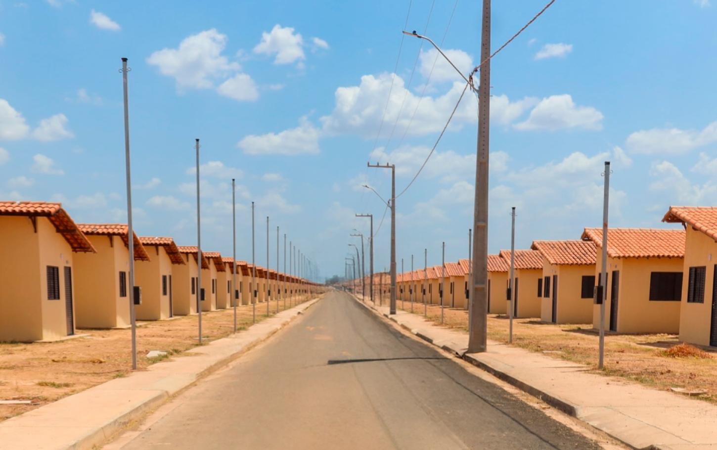 Prefeitura convoca beneficiários do Residencial Canto da Serra para assinatura de contratos