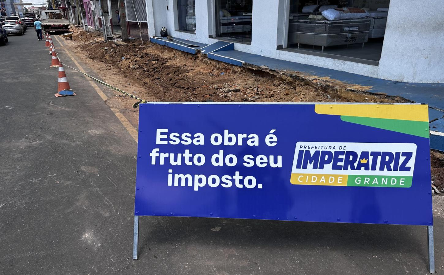 Rua Antônio de Miranda recebe obra da prefeitura de alargamento e acessibilidade