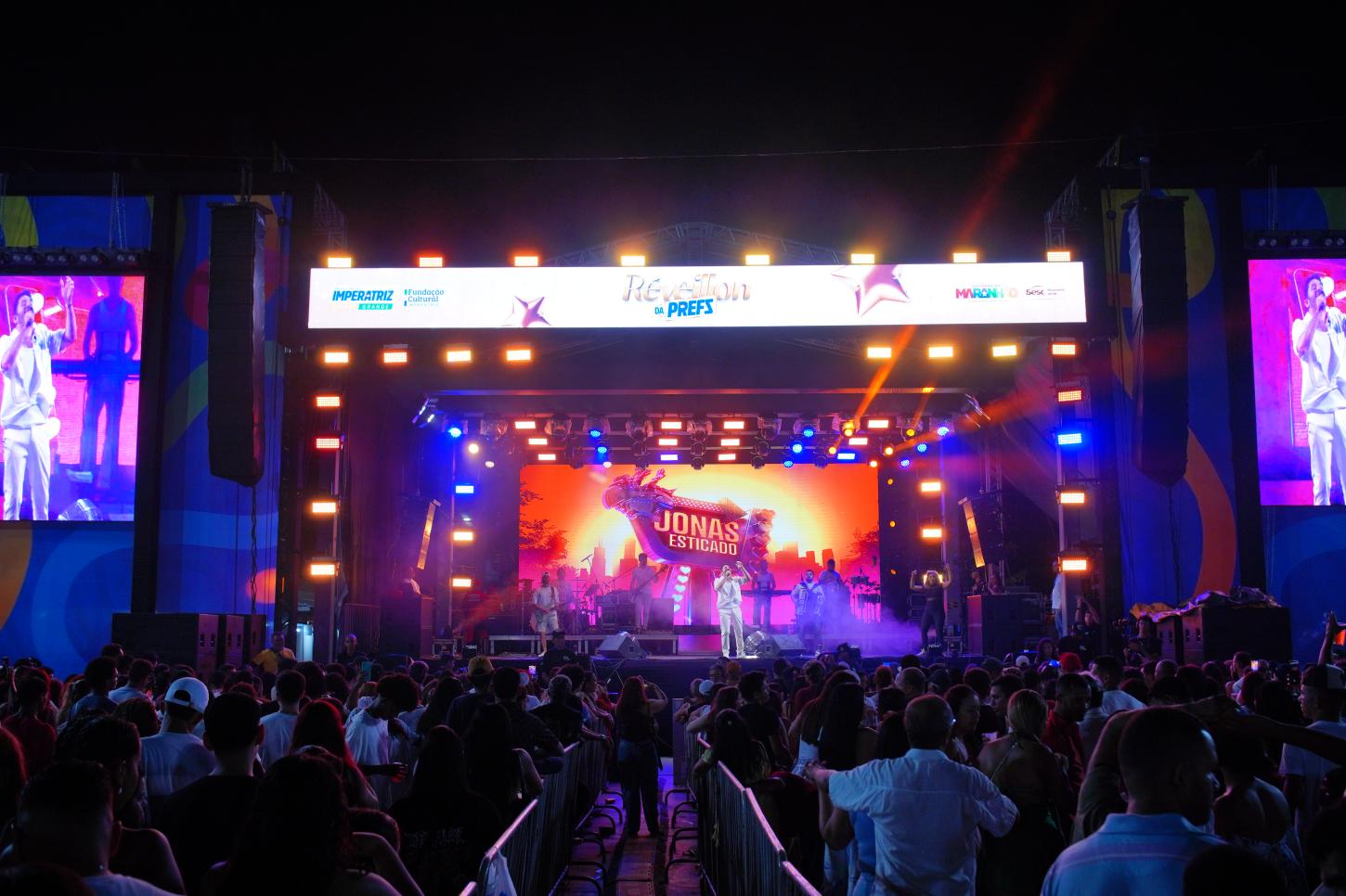 Réveillon na Beira Rio reúne mais de 20.000 pessoas, aponta prefeitura