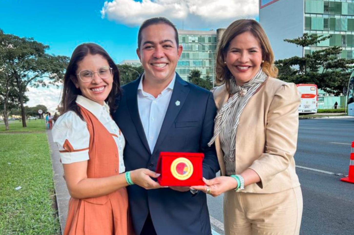 Imperatriz recebe 'Selo Ouro' nacional por avanços na alfabetização e se destaca entre melhores do país