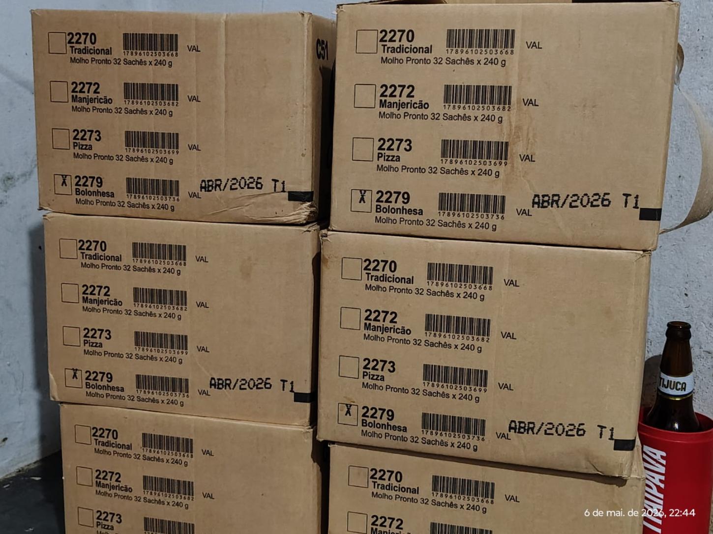 Mais de 90 kg de produtos vencidos são apreendidos em pizzaria pelo Procon Municipal 