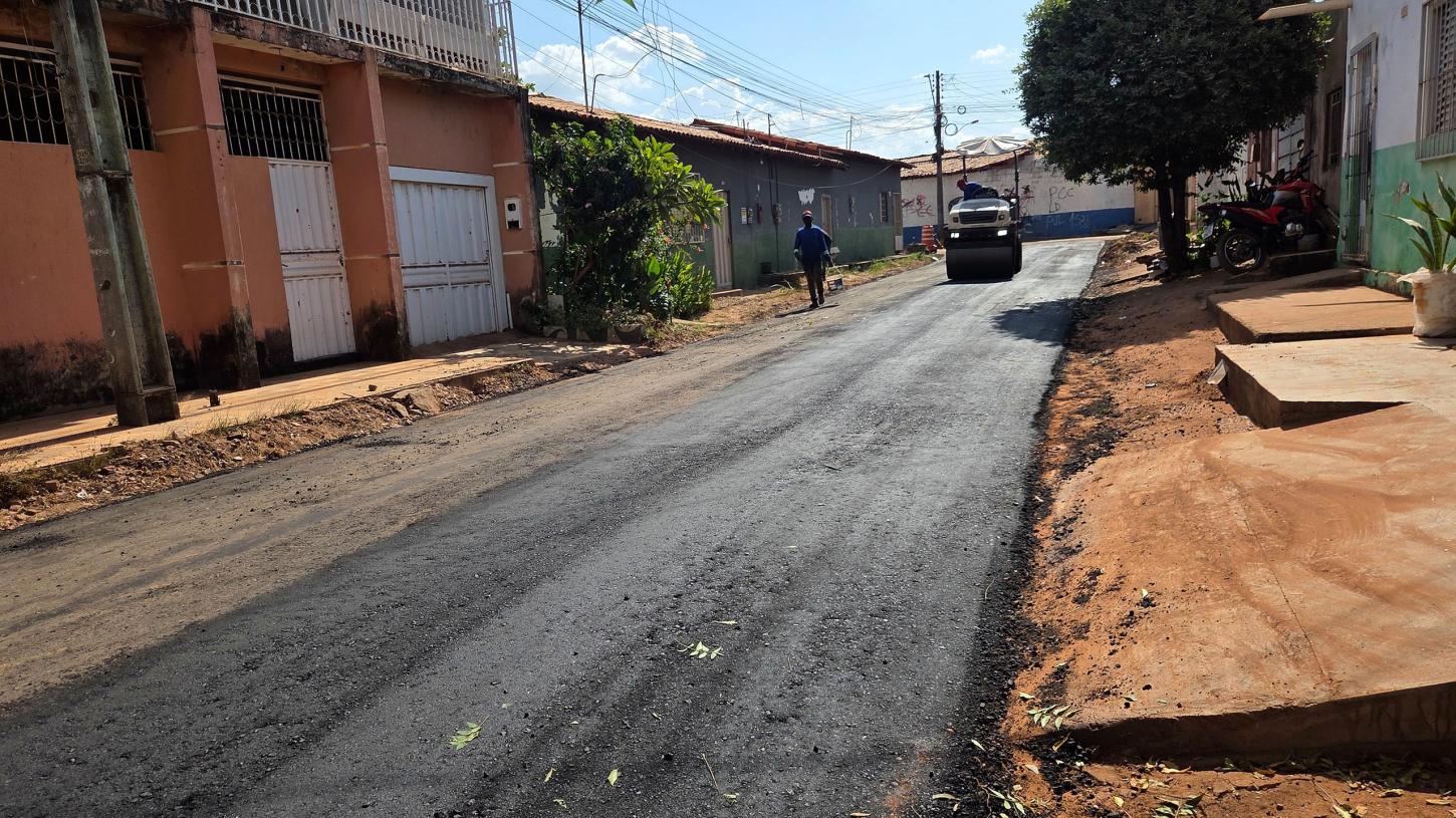 Ruas do Grande Santa Rita recebem mais de 20 km de pavimentação asfáltica e bloquetes da Prefeitura