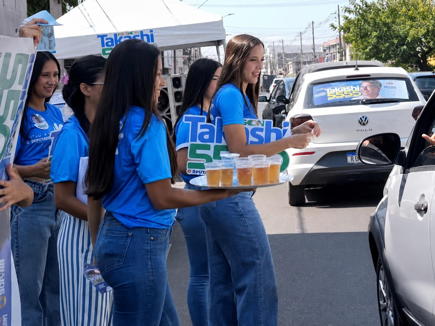 Justiça Eleitoral apura suspeita de distribuição de cerveja durante ação de campanha de Takashi