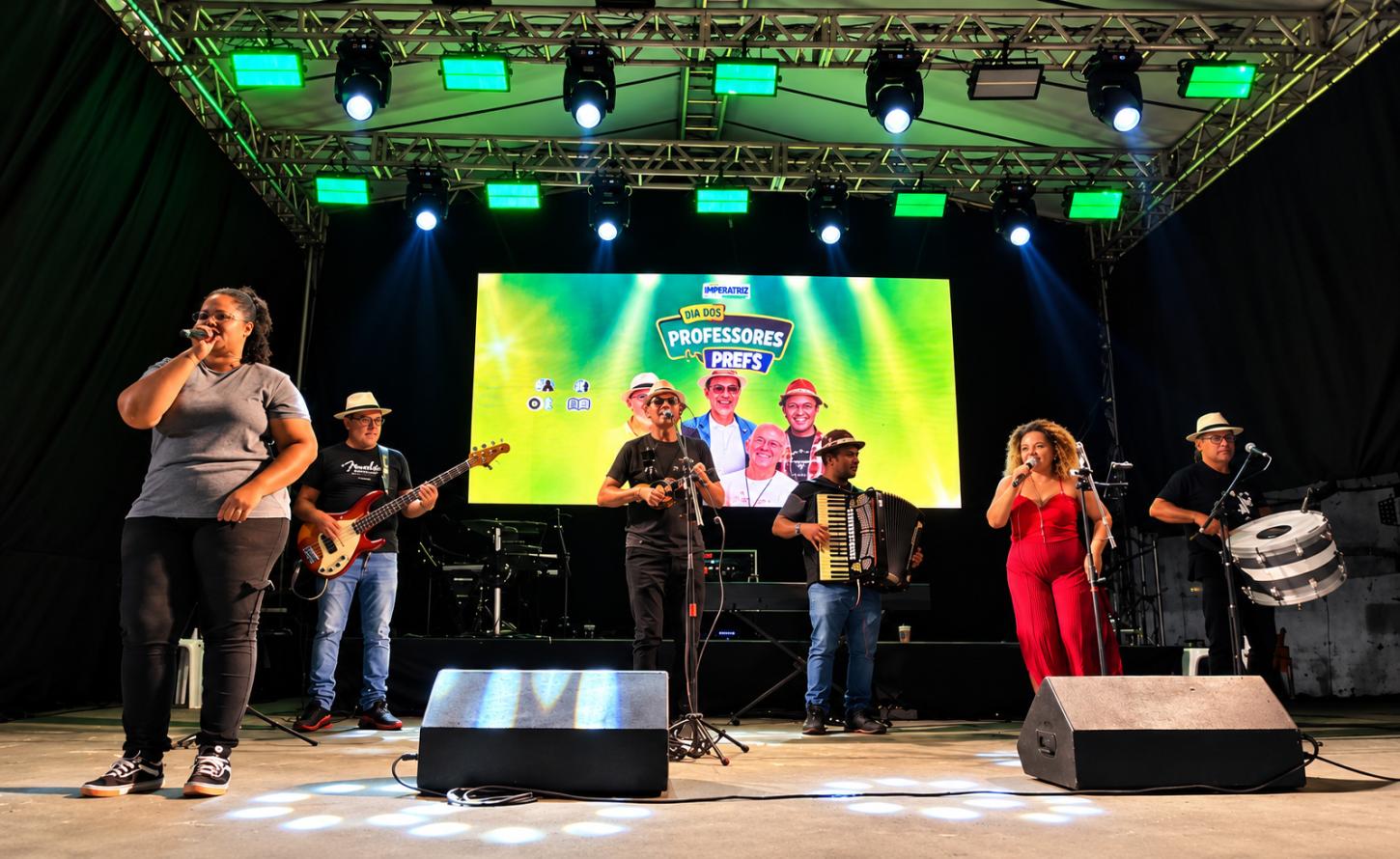 Prefeitura de Imperatriz reúne mais de 2 mil pessoas em homenagem aos professores da rede municipal