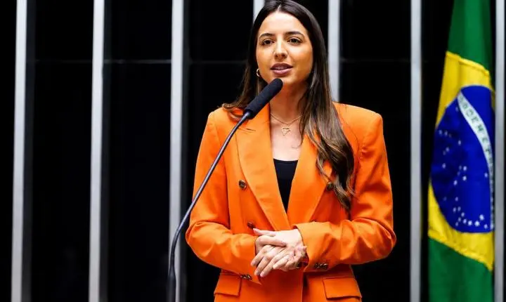 Amanda Gentil recebe R$ 2,9 milhões do Fundo Eleitoral e lidera com folga entre candidatos a deputado federal no Maranhão