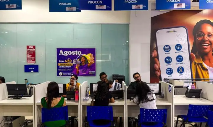 Justiça mantém multa de R$ 56 mil aplicada pelo Procon Municipal a banco após clientes esperarem mais de 90 minutos  