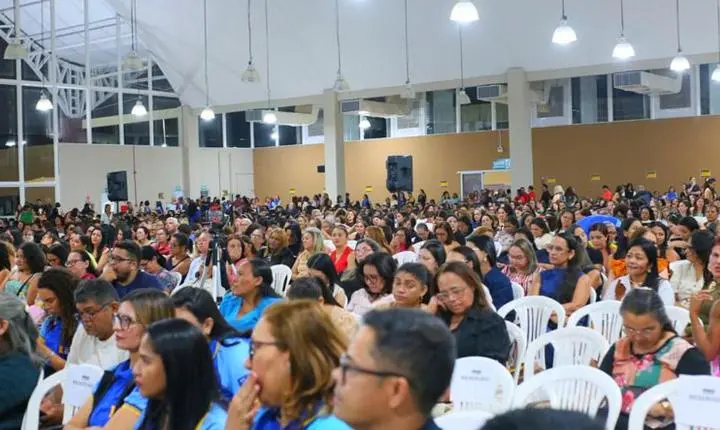 Maior encontro da educação municipal reúne 4 mil profissionais em Imperatriz