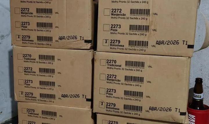 Mais de 90 kg de produtos vencidos são apreendidos em pizzaria pelo Procon Municipal 
