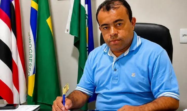Prefeito de Campestre desmente expulsão do PSB e diz que já estava desfiliado desde 2025