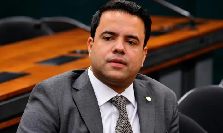 Tá Fora: Edilázio renuncia à candidatura a deputado estadual antes de análise do TRE-MA